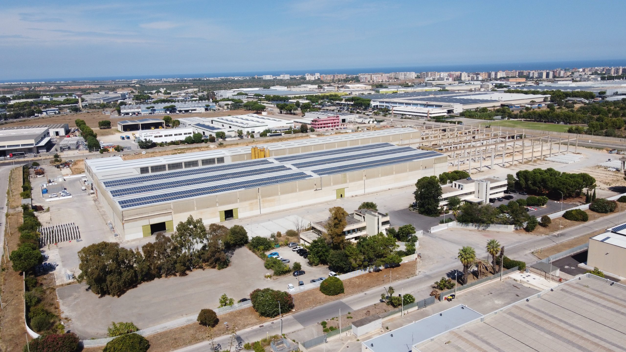 Veduta aerea dello stabilimento SINIS a Modugno (BA)